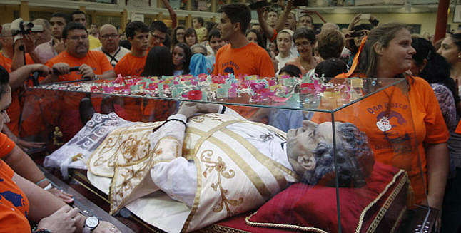 Visita a Málaga de la Reliquia de Don Bosco